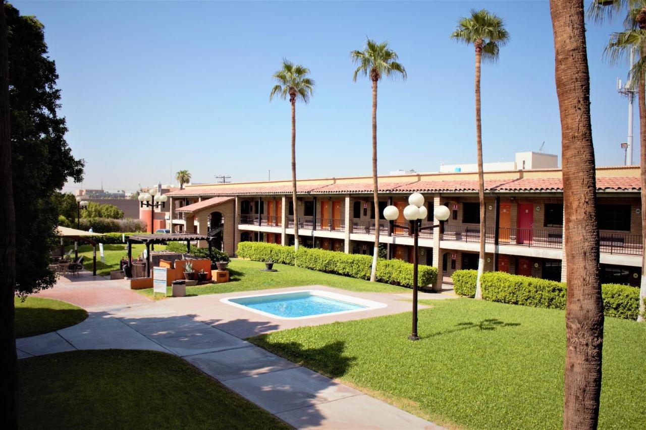 Hotel Colonial メヒカリ エクステリア 写真