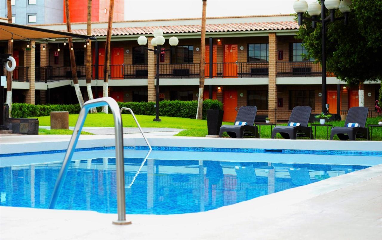 Hotel Colonial メヒカリ エクステリア 写真