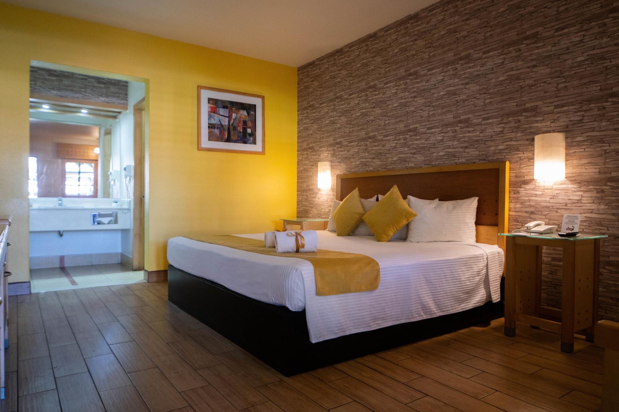Hotel Colonial メヒカリ エクステリア 写真