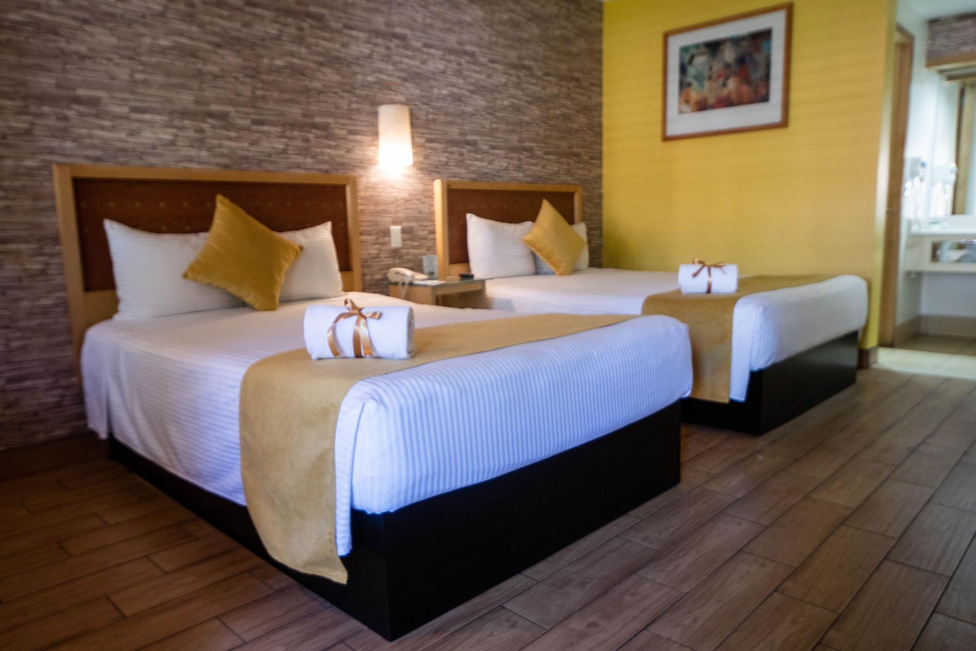 Hotel Colonial メヒカリ エクステリア 写真