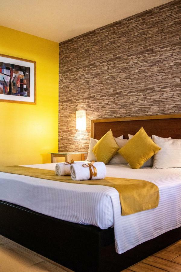 Hotel Colonial メヒカリ エクステリア 写真