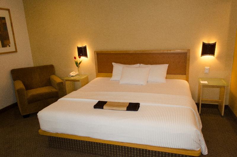 Hotel Colonial メヒカリ エクステリア 写真